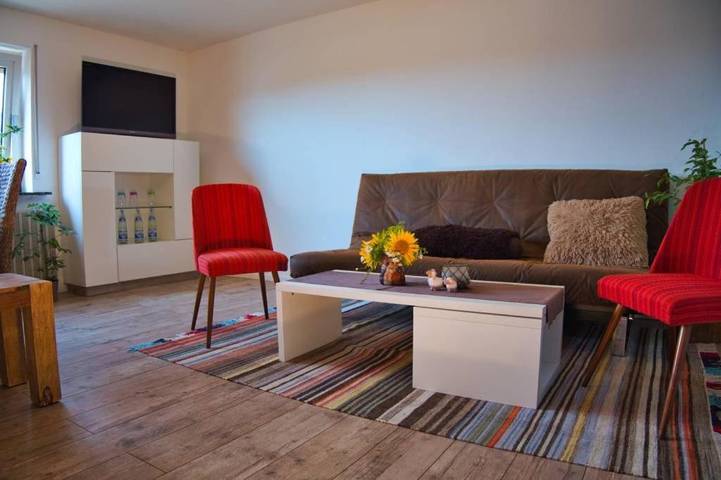 Ferienwohnung für 2 Personen, mit Balkon und Terrasse sowie Garten und Ausblick in Hessen
