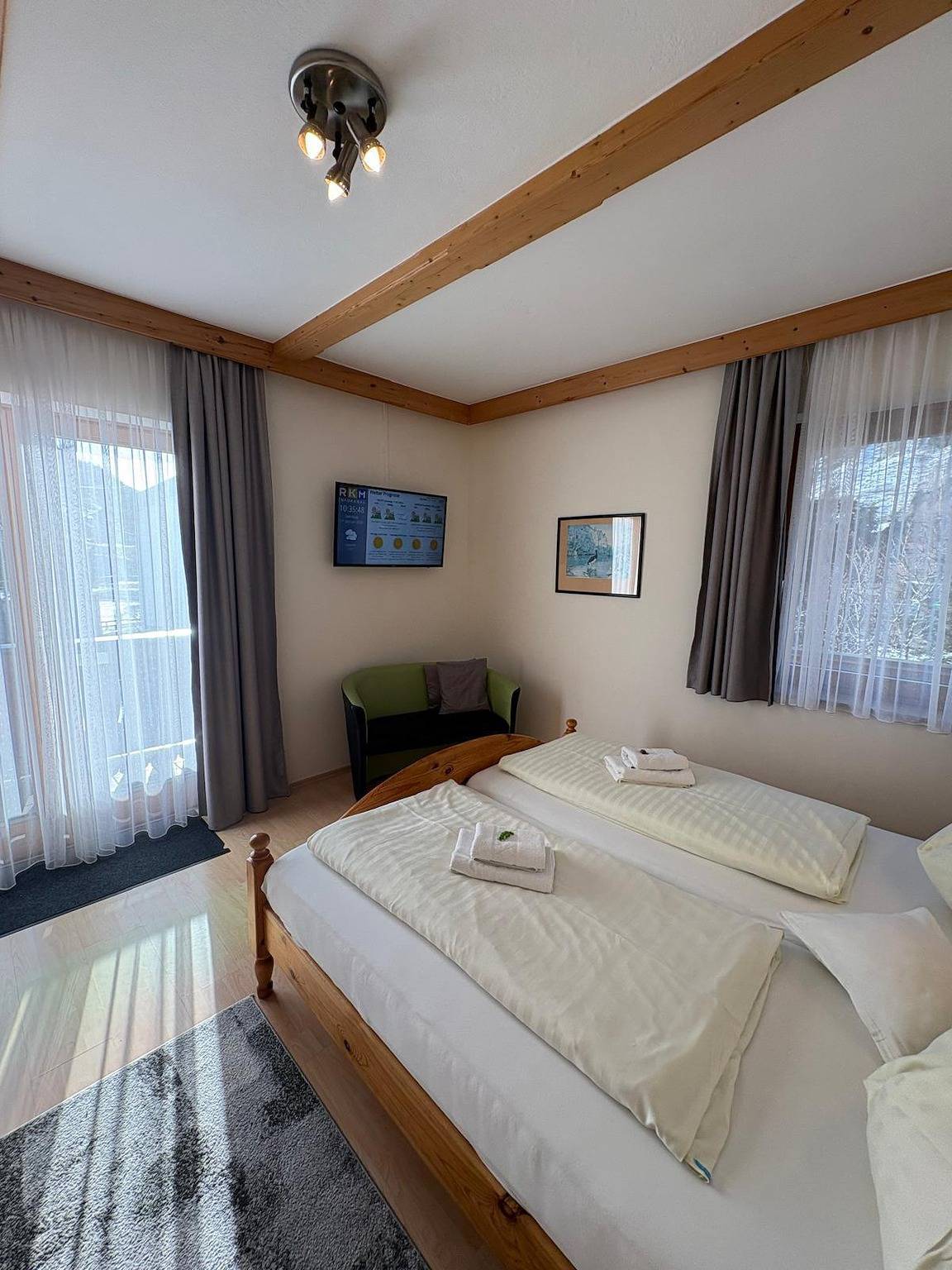 Doppelzimmer, Dusche oder Bad, Balkon in Mallnitz, Lieser-Maltatal