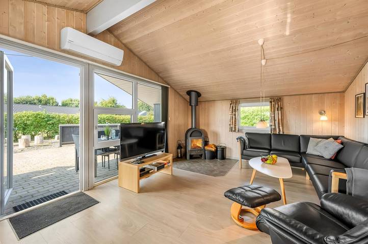 Ferienhaus für 6 Personen, mit Whirlpool und Terrasse sowie Garten und Sauna in Bork Havn - 3