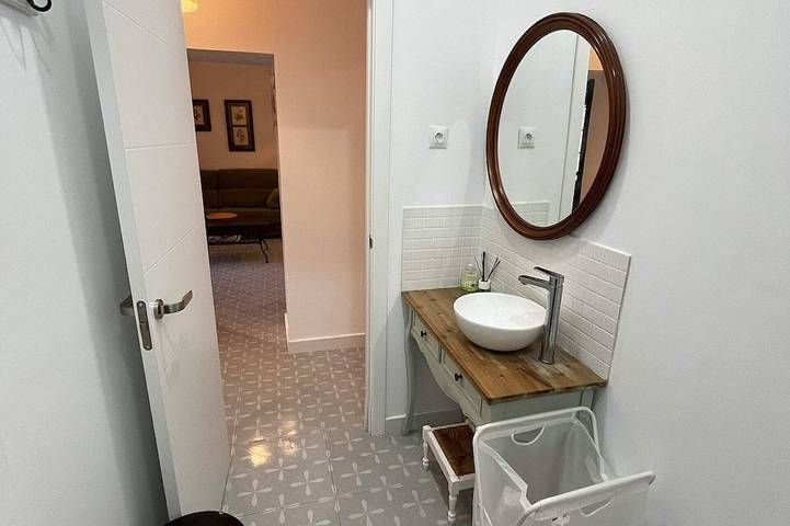 Appartamento intero, Mula 7 - Centrally Located Ground-Floor Apartment with Private Entrance in Talavera de la Reina, Provincia di Toledo