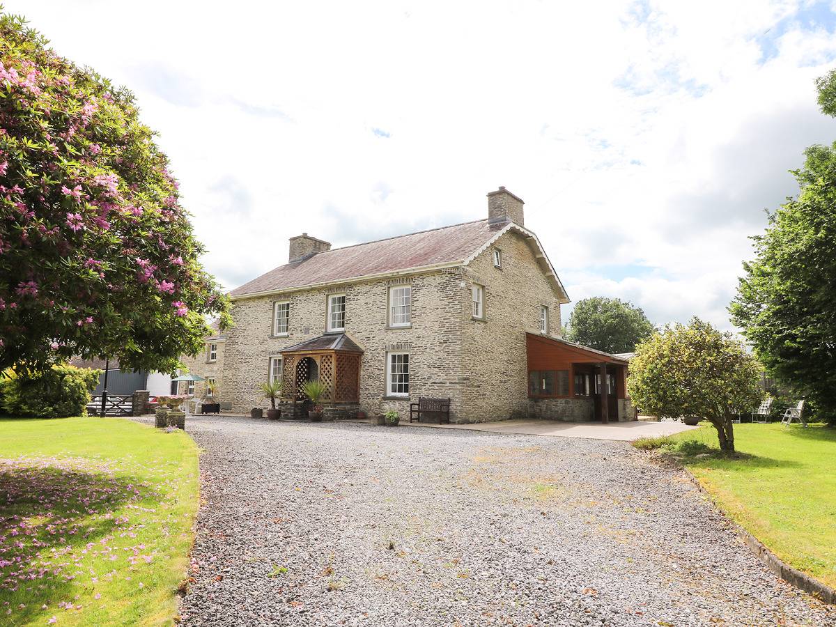 Dolau Farmhouse in Ceredigion