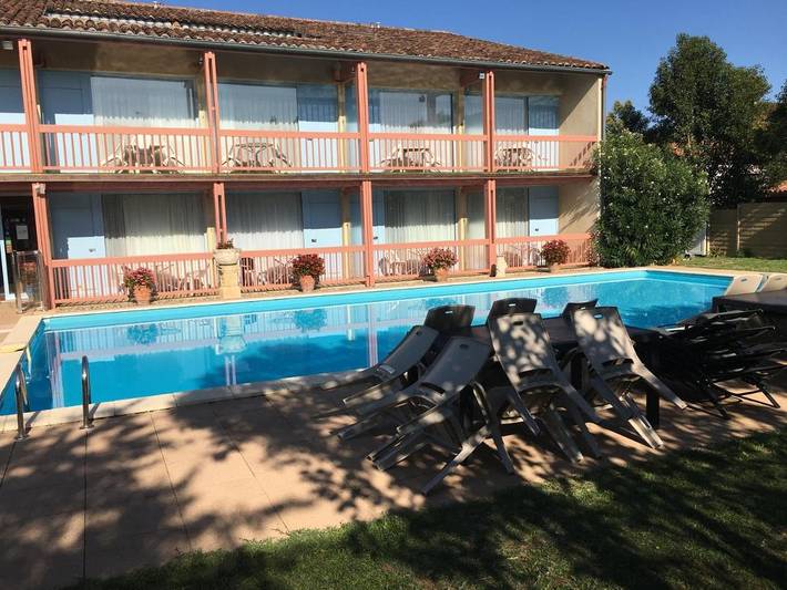 Hôtel pour 2 personnes, avec jardin ainsi que piscine et terrasse à Condom - 4