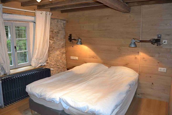 Location de vacances pour 15 personnes, avec jardin et terrasse à Couvin - 3