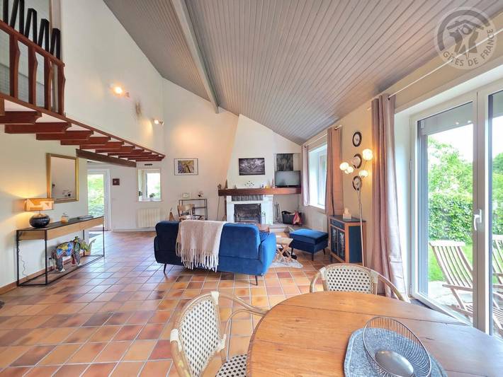 Gîte pour 2 personnes, avec Terrasse et Jardin à Sebourg