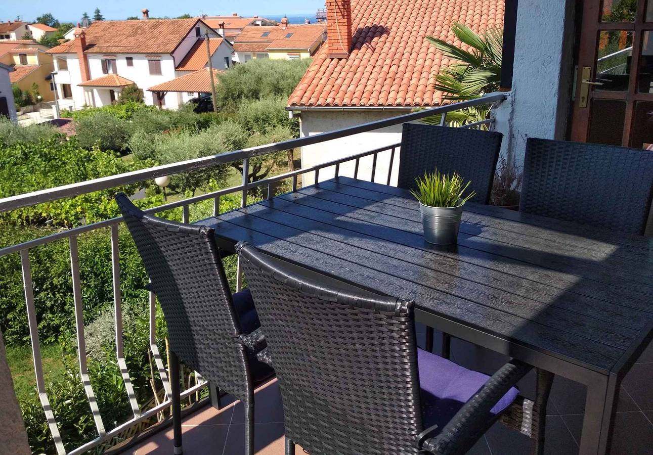 Ganze Ferienwohnung, Ferienwohnung mit Balkon und Klimaanlage  in Poreč, Grad Poreč