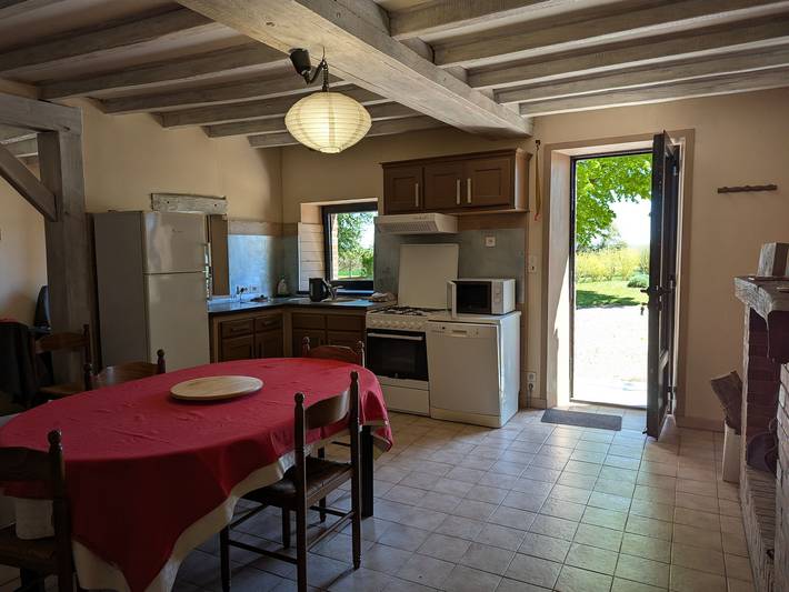 Gemütliches Ferienhaus bei Paris – 4 Zimmer, Garten, Kamin, Garage in Montargis und Umgebung