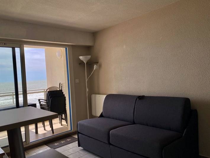 Appartement entier, Appartement avec balcon-terrasse, parking privatif et accès plage à Longeville-sur-Mer in Le Rocher, Longeville-sur-Mer