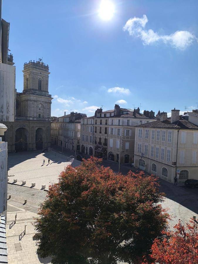 Appartement entier, Appartement pour 4 personnes au Coeur du Centre Historique in Auch, Gers