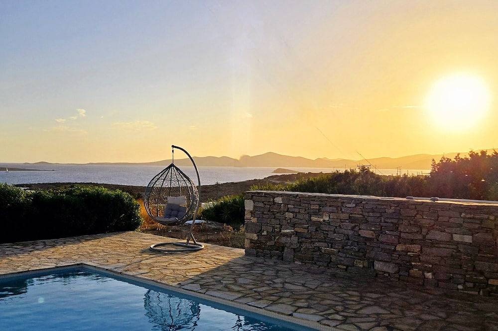 Luxus und charmante Villa mit privatem Pool in Aliki, Paros