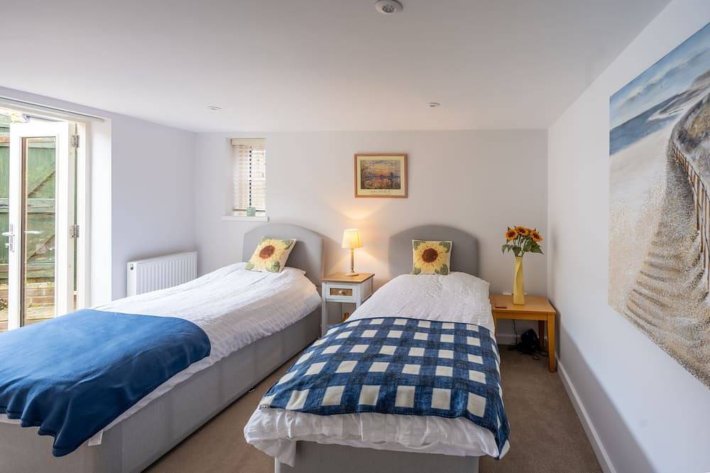 Stone Lodge, Old Hunstanton, Norfolk in Old Hunstanton, Norfolk Coast