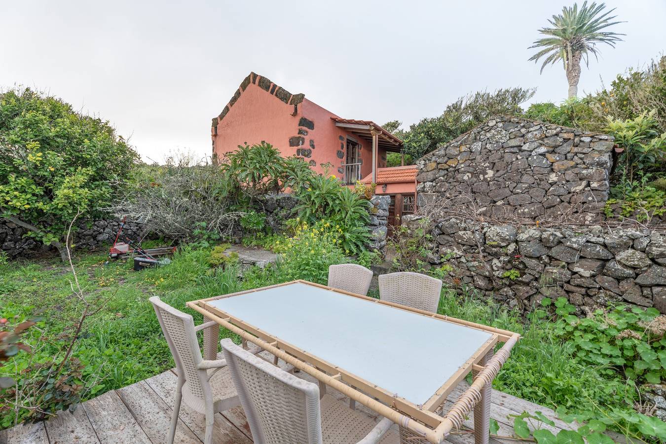Country House 'Gran Drago' with Sea View, Wi-Fi and Air Conditioning in Guarazoca, Valverde