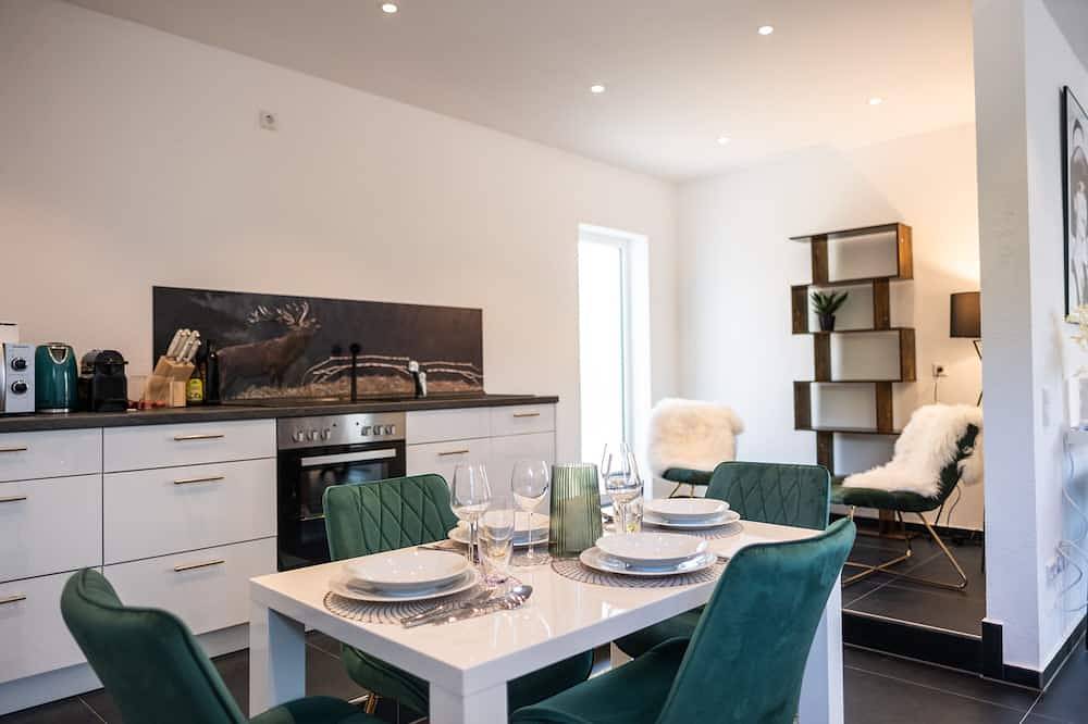 Klassen Apartments! Erleben Sie Biberach in Diesem Stillvollem Bungalow in Biberach an der Riß, Oberschwaben