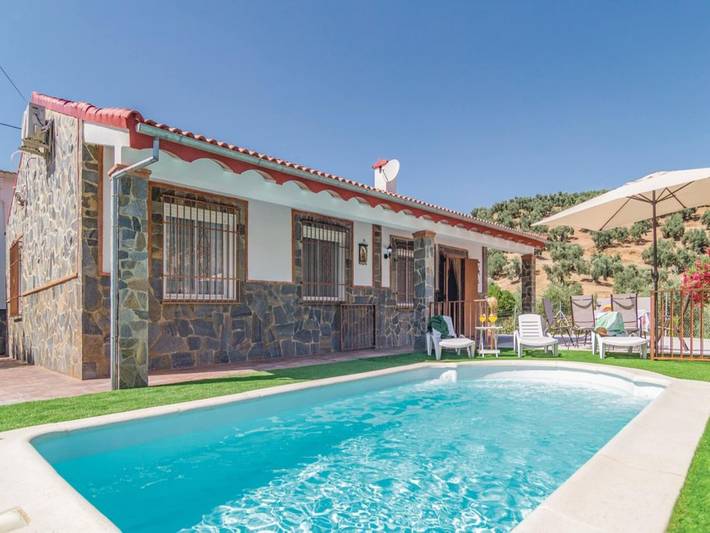 Casa de vacaciones para 6 personas, con Terraza y Piscina en Parque Natural Sierras Subbéticas