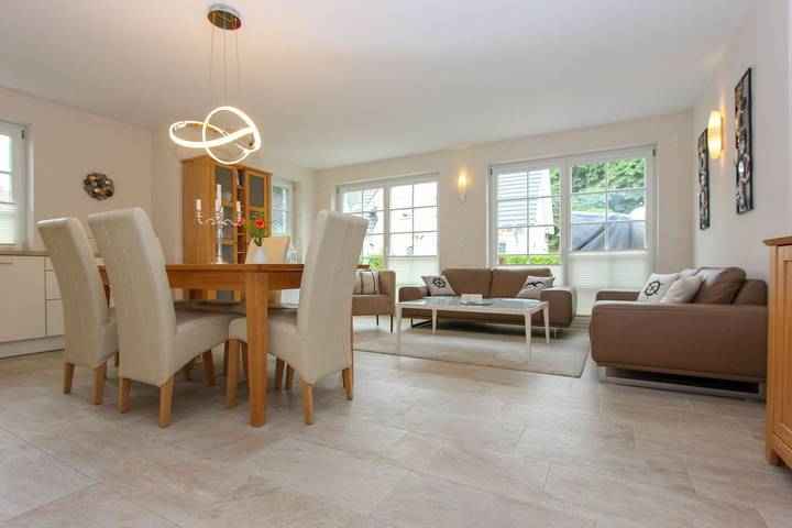 Ferienhaus für 6 Personen, mit Balkon und Terrasse sowie Garten und Sauna in Prerow, Darß