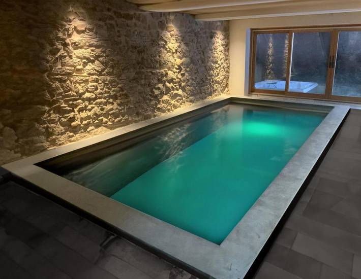 Casa rural para 15 personas, con piscina y sauna además de jacuzzi y jardín - 1
