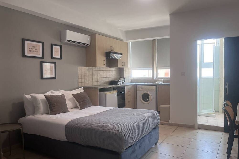 Ganze Wohnung, Phaedrus Living: Hoopoe Residencies 204 in Nikosia, Südzypern