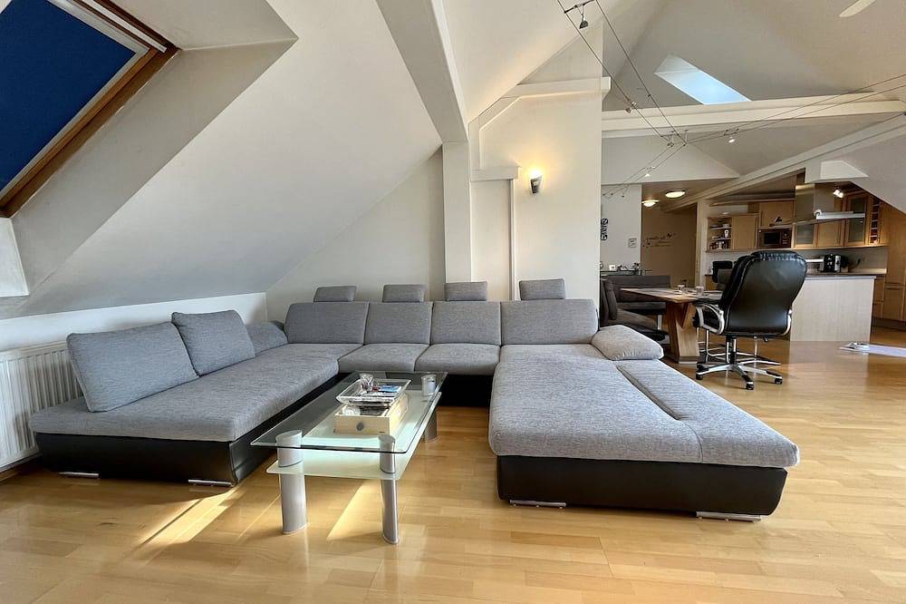 Geheel appartement, Atemberaubendes Loft mit Pool + Balkon in Wenen, Donau Neder-Oostenrijk
