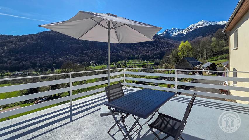 Maison de vacances pour 2 personnes, avec terrasse et balcon/terrasse à Bagnères-de-Bigorre