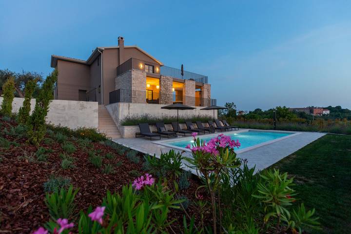 Ferienhaus mit Meerblick für 9 Personen, mit Garten und Pool, mit Haustier in Istrien