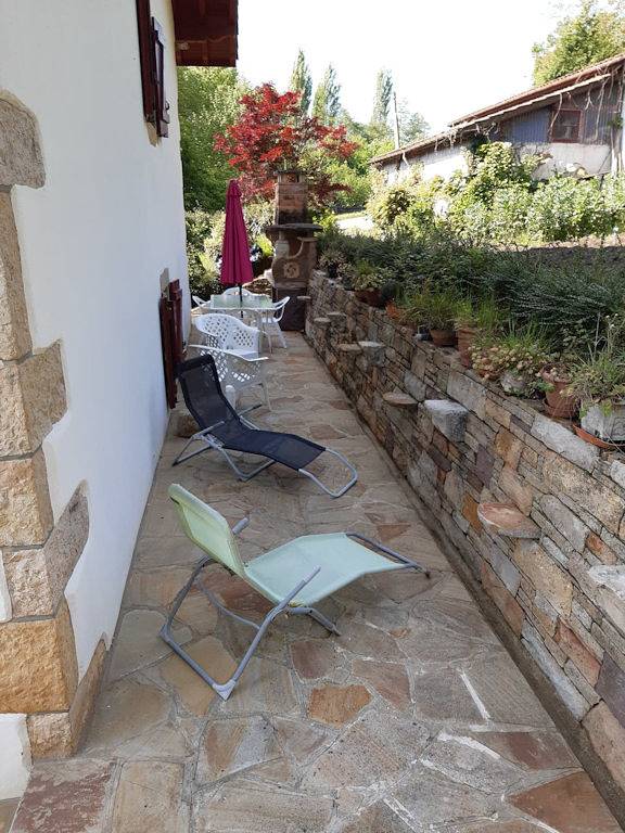Appartement entier, Appartement de vacances pour 3 personnes avec jardin in Saint-Pée-sur-Nivelle, Région de Bayonne