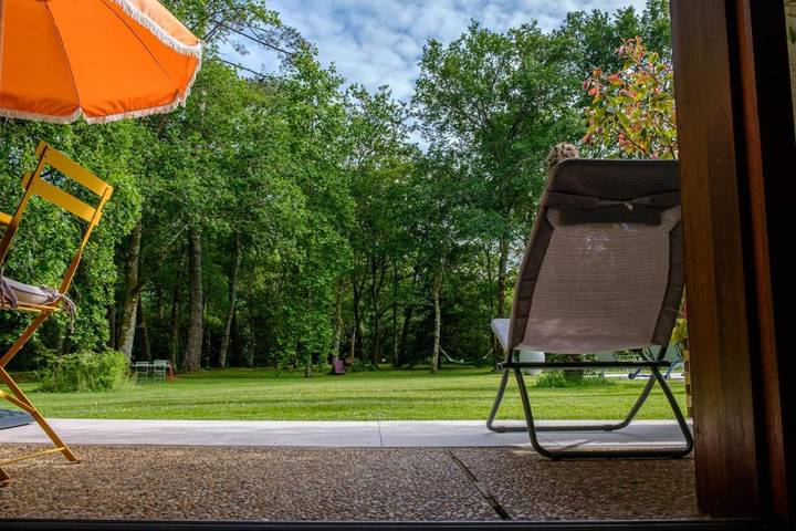 Location de vacances pour 2 personnes, avec vue et terrasse ainsi que jardin et piscine à Saint-Paul-lès-Dax - 3