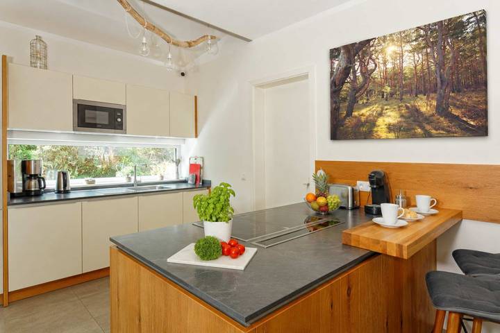 Exklusives 5-Sterne-Ferienhaus mit Sauna, Whirlpool und Garten in Karlshagen in Karlshagen, Usedomer Norden