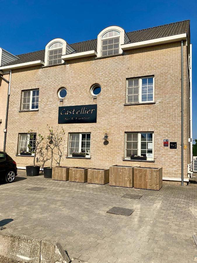 Gîte pour 2 personnes, avec terrasse, animaux acceptés à Lier