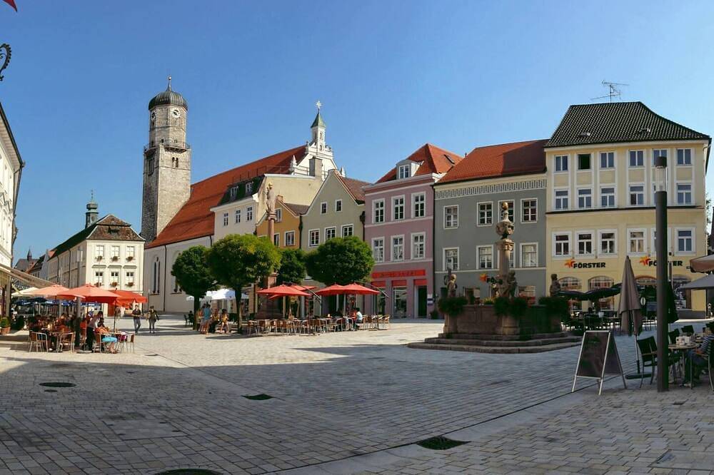 Ganze Wohnung, Modern trifft Natur – Deine Ferienwohnung im schönen Weilheim im 5-Seen-Land in Weilheim in Oberbayern, Pfaffenwinkel