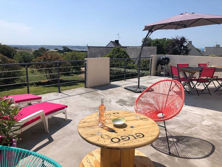 Gîte pour 4 personnes, avec terrasse et jardin
