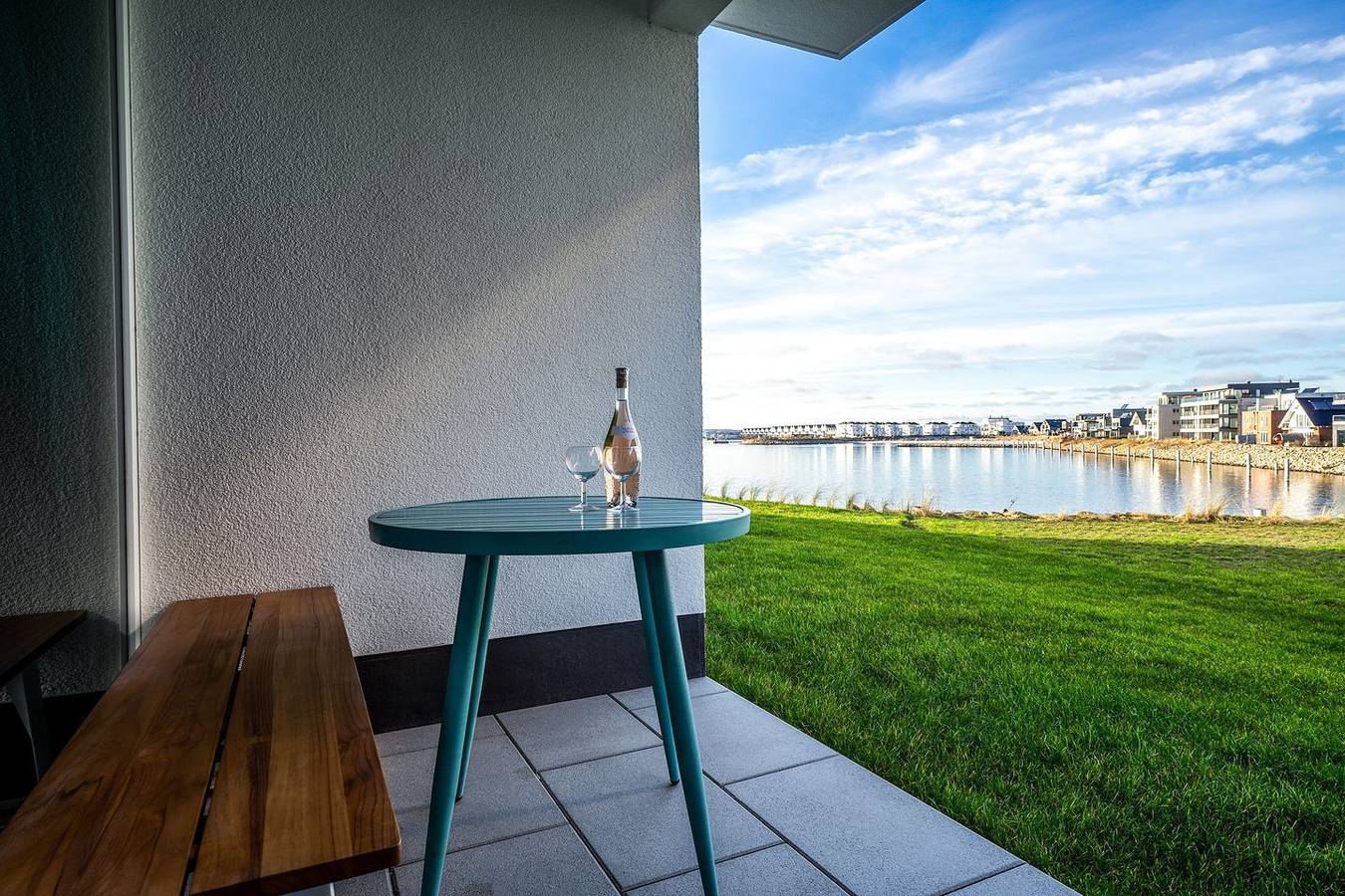 Ganze Wohnung, Meereskieker - 1. Reihe am Wasser, Terrasse, Dusche, Tv, Pkw Stellplatz in Olpenitz, Kappeln
