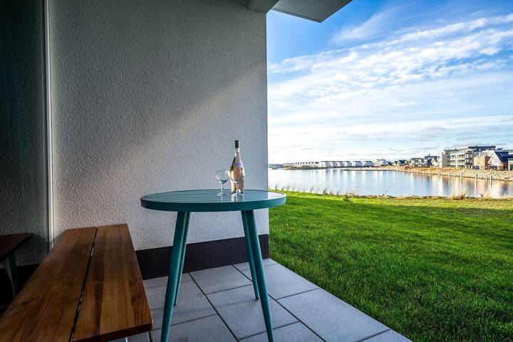 Ganze Wohnung, Meereskieker - 1. Reihe am Wasser, Terrasse, Indoor-Schwimmbad, Pkw Stellplatz in Olpenitz, Kappeln