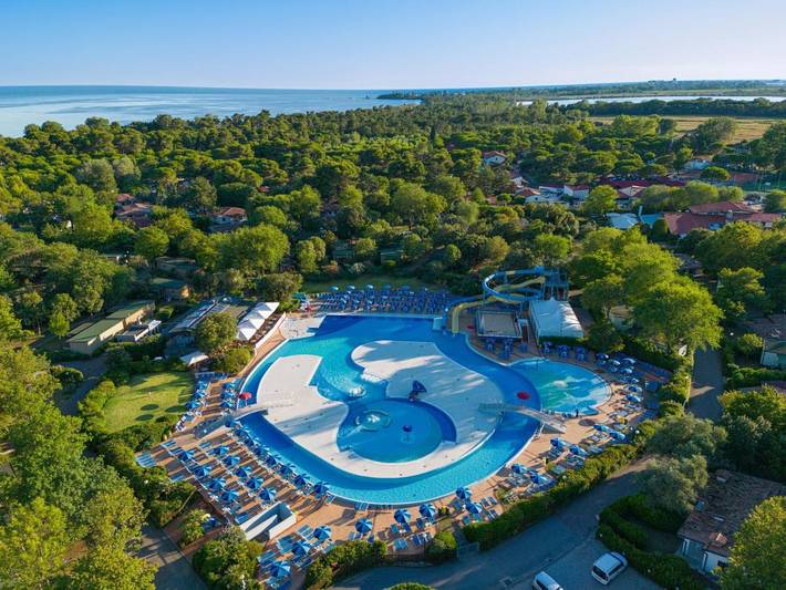 Ferienpark für 7 Personen, mit Terrasse und Garten sowie Pool in Grado