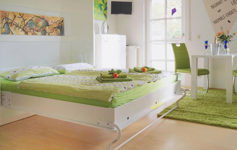 Ganze Ferienwohnung, Terrassenwohnung nahe Heinersreuth Zentrum in Heinersreuth, Frankenalb