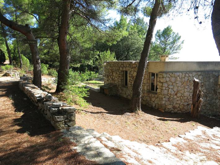 Gîte pour 2 personnes, avec piscine à Tourtour