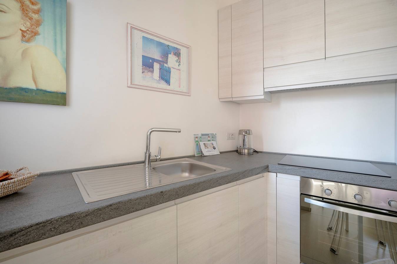 Appartement entier, Chambre « Via Roma 1 » avec balcon, Wi-Fi et climatisation in Polignano a Mare, Province de Bari