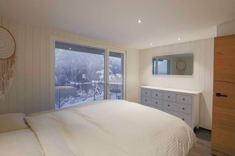 Wunderschönes Luxus-Chalet mit Seesicht in Treib, Seelisberg