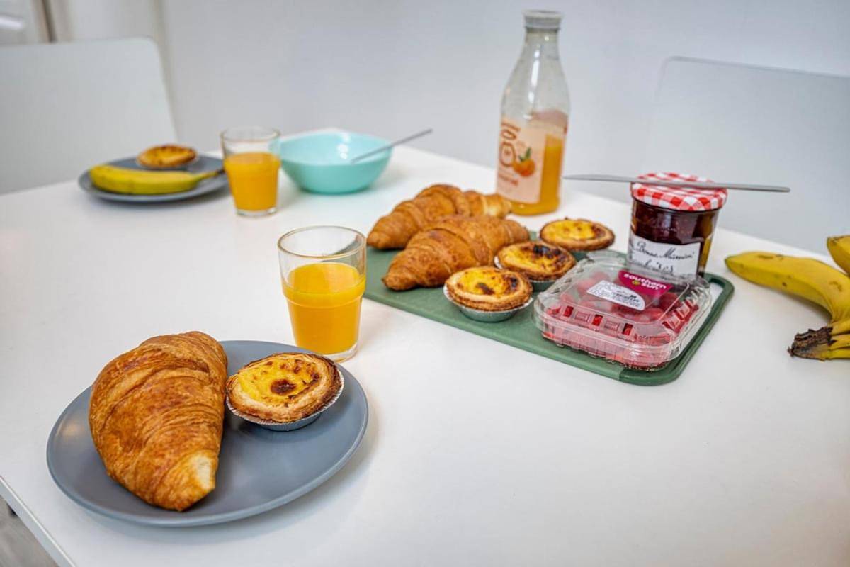 Appartement entier, Coliving - Private Suite Bathroom - Toilet in Saint-Jean-de-Gonville, Gex