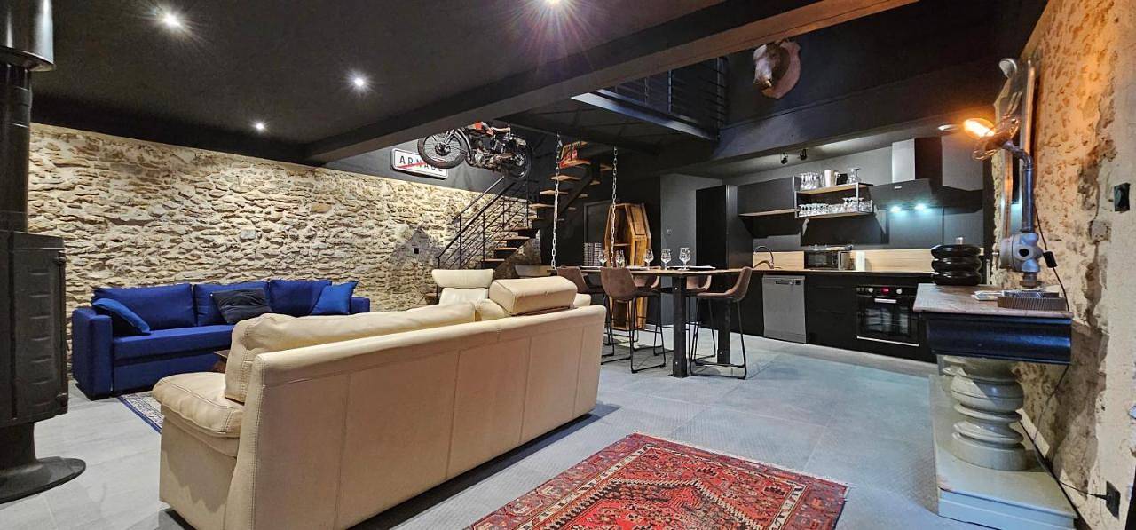 Paddock 24 Arnage - Loft Le Mans in Arnage, Sarthe