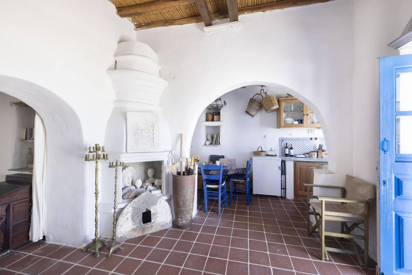 Daphnis:the artist's house in Tinos