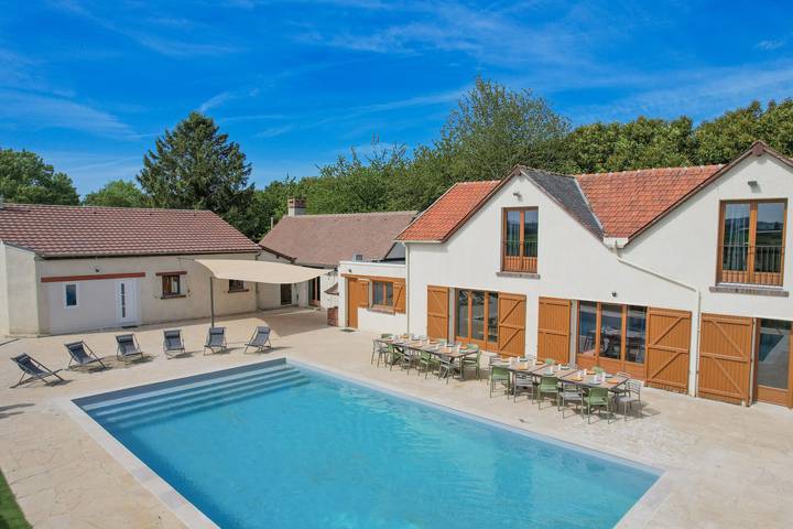 Location de vacances pour 30 personnes dans Montmachoux