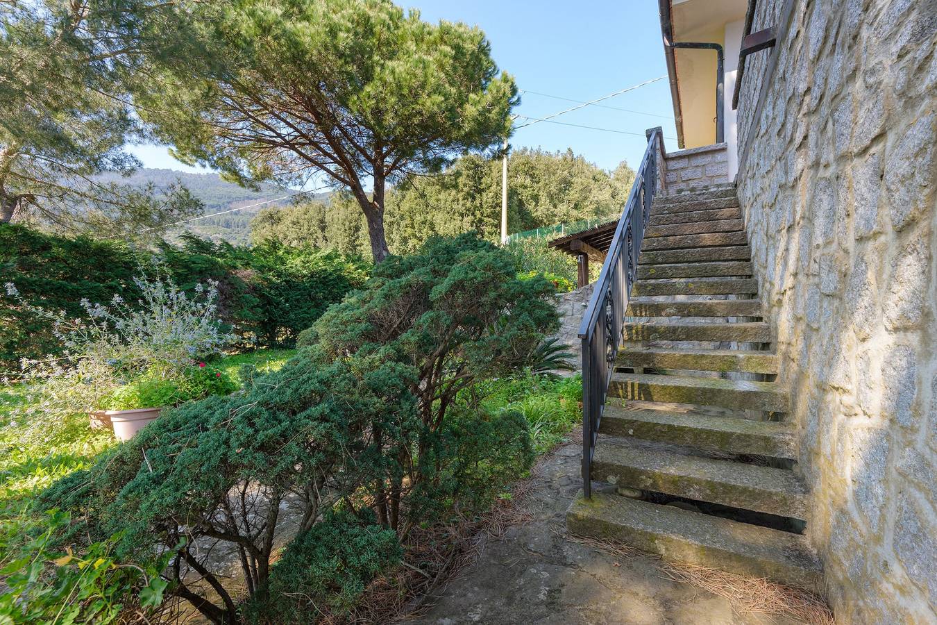 Ganze Wohnung, Apartment „Unit 1“ mit Meerblick, Wlan und Klimaanlage in Campo nell'Elba, Elba