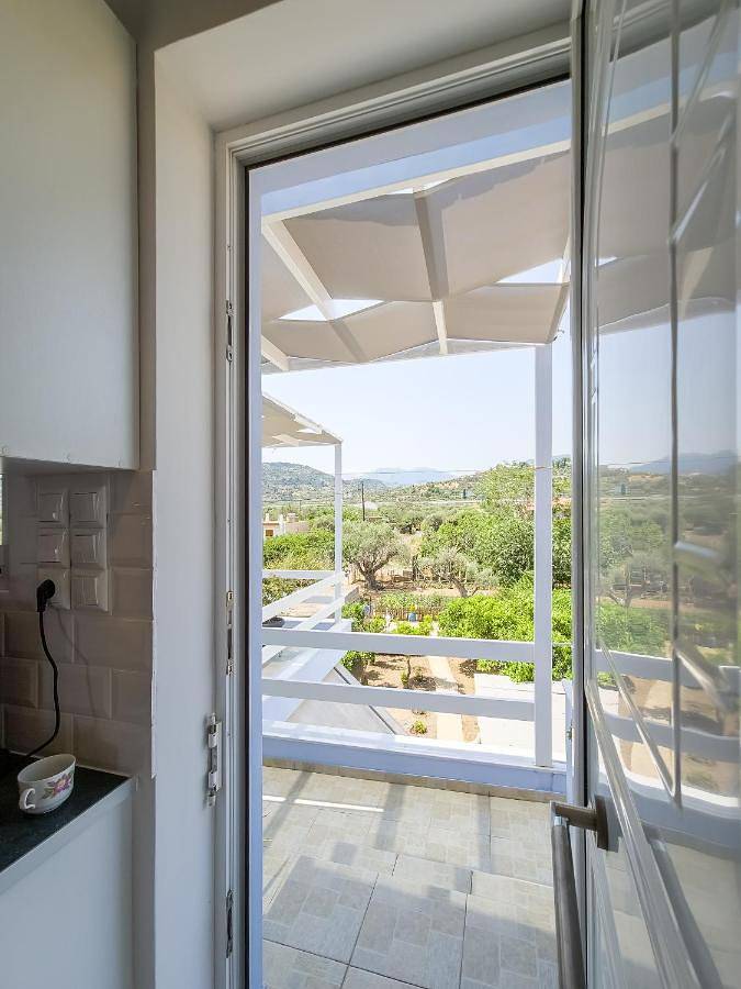 Gîte pour 3 personnes, avec terrasse et vue dans Selianitika - 4