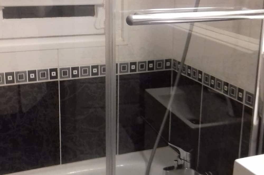 Entire apartment, Quiet apartment in a green setting in Saint-Sauveur-de-la-Mer, Lisieux region
