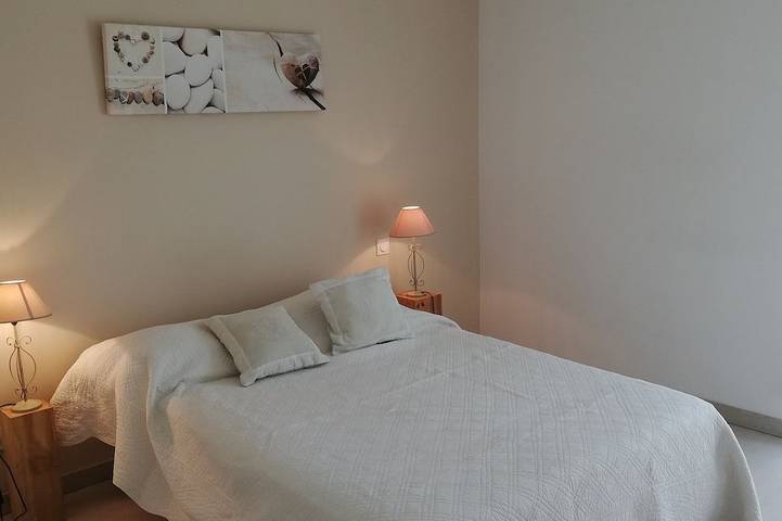 Location de vacances pour 6 personnes, avec terrasse et jardin à Prayssac - 2