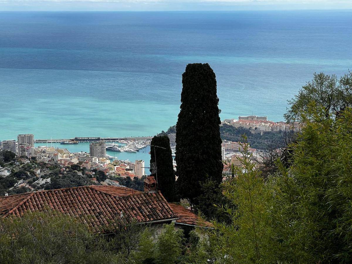 F1 4-Bedrooms Villa with Parking, Ac & Pool 8 to 10 guests in La Turbie, Côte méditerranéenne (France)
