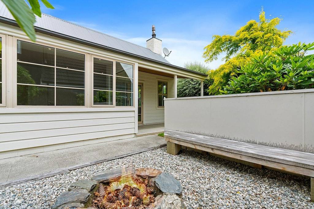 Gold Rush Cottage - Arrowtown Holiday Home in Arrowtown, Otago