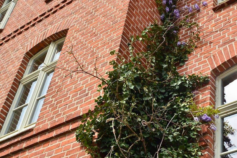 Komplettes Gasthaus am Finowkanal (ehem. Schule von 1875) für 12 Personen in Zerpenschleuse, Wandlitz
