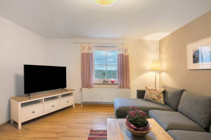 Ferienwohnung für 6 Personen, mit Seeblick und Garten in Templin - 2
