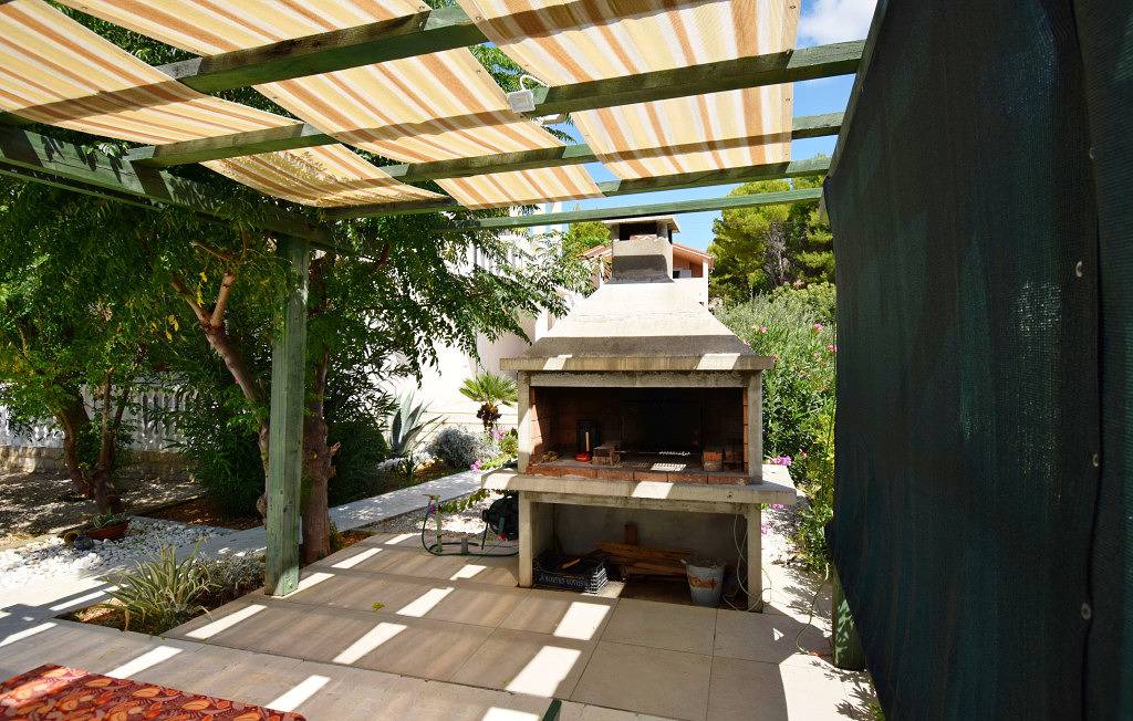 Appartement entier, Apartman s bazenom - Saša by Villas Guide in Barbat na Rabu, Rab
