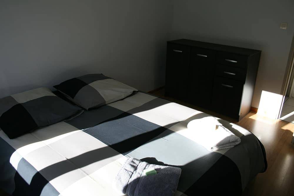 Appartement entier, Logement pouvant accueillir jusqu'à 12 personnes in Ferrières-Saint-Mary, Région de Saint-Flour